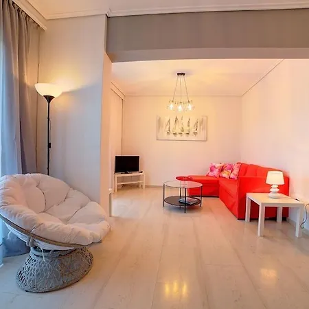 Beautiful Apartment In Glyfada Center Athens Exterior photo