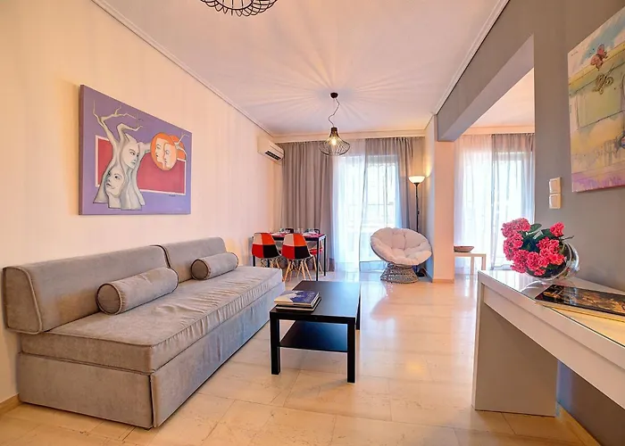 Beautiful Apartment In Glyfada Center
