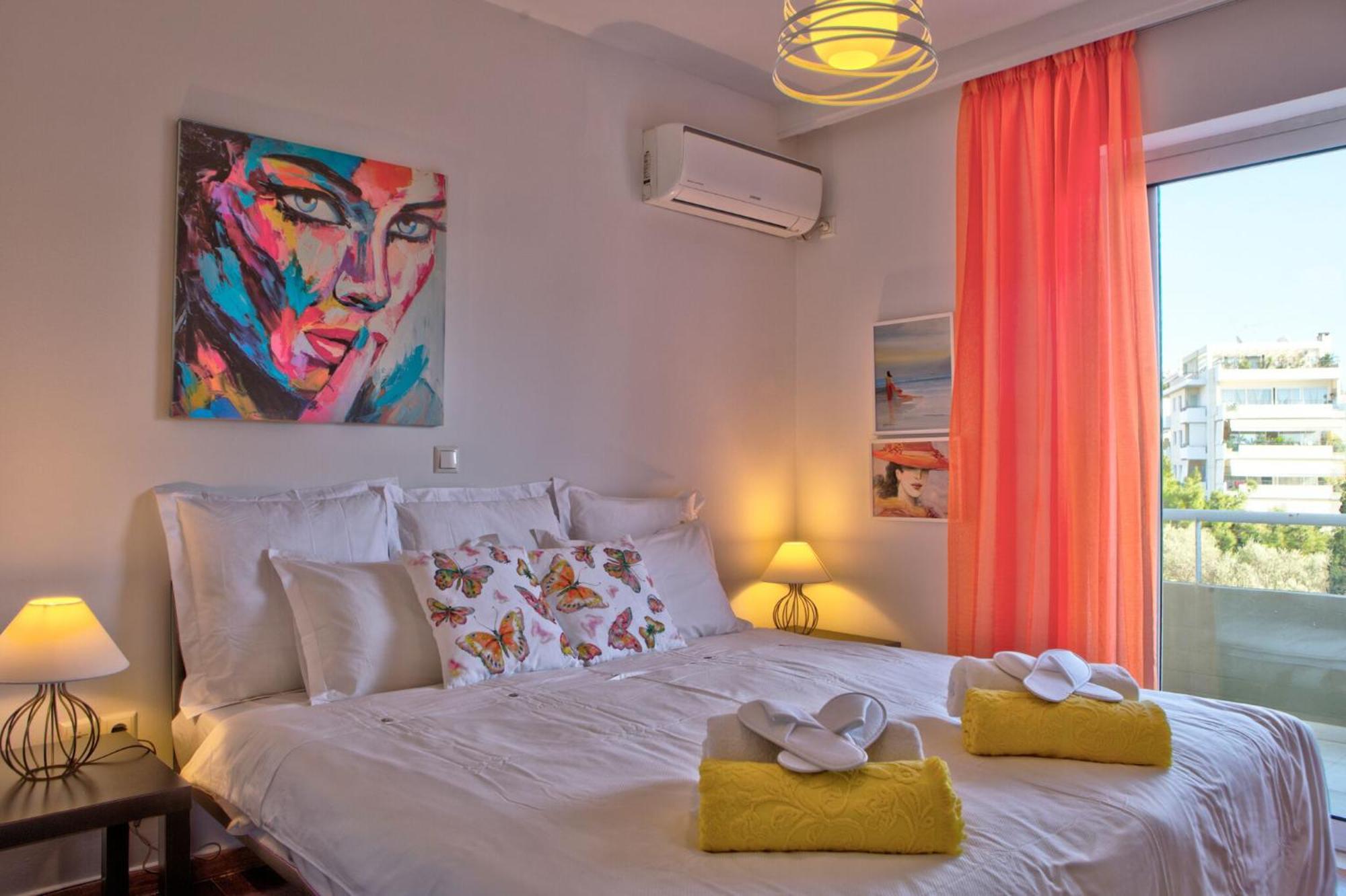 Beautiful In Glyfada Center Appartement Athene